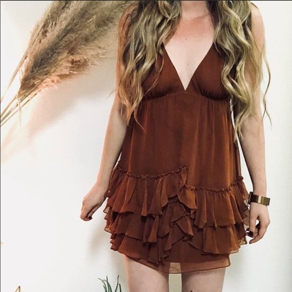 ELIZABETH AND JAMES Orange Rust Silk Ruffle Tank Sleeveless VNeck Mini Dress 4 - Picture 5 of 14